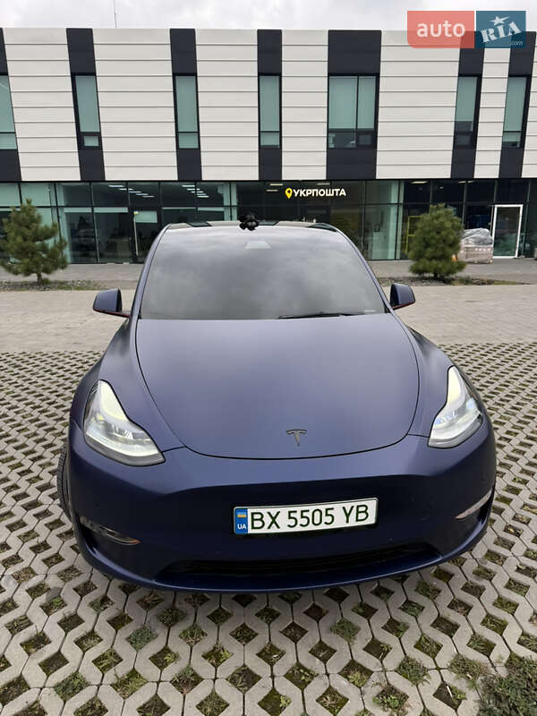 Позашляховик / Кросовер Tesla Model Y 2021 в 