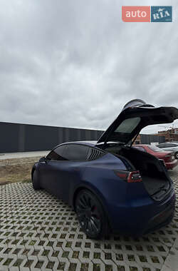 Позашляховик / Кросовер Tesla Model Y 2021 в 