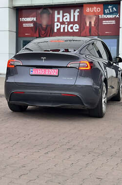 Позашляховик / Кросовер Tesla Model Y 2023 в 