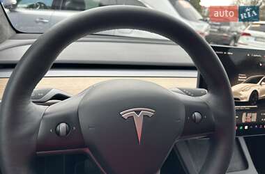 Позашляховик / Кросовер Tesla Model Y 2023 в 