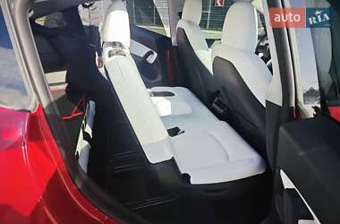 Позашляховик / Кросовер Tesla Model Y 2022 в 