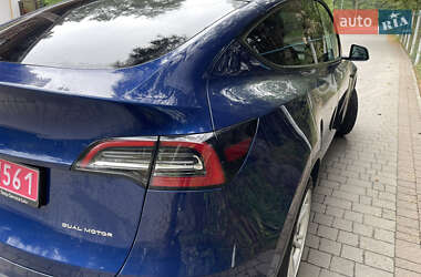 Позашляховик / Кросовер Tesla Model Y 2021 в 