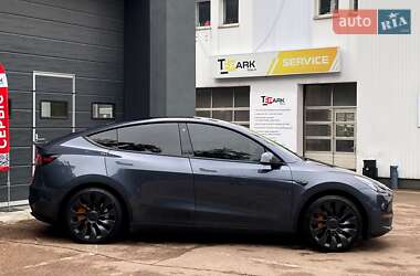 Внедорожник / Кроссовер Tesla Model Y 2022 в 