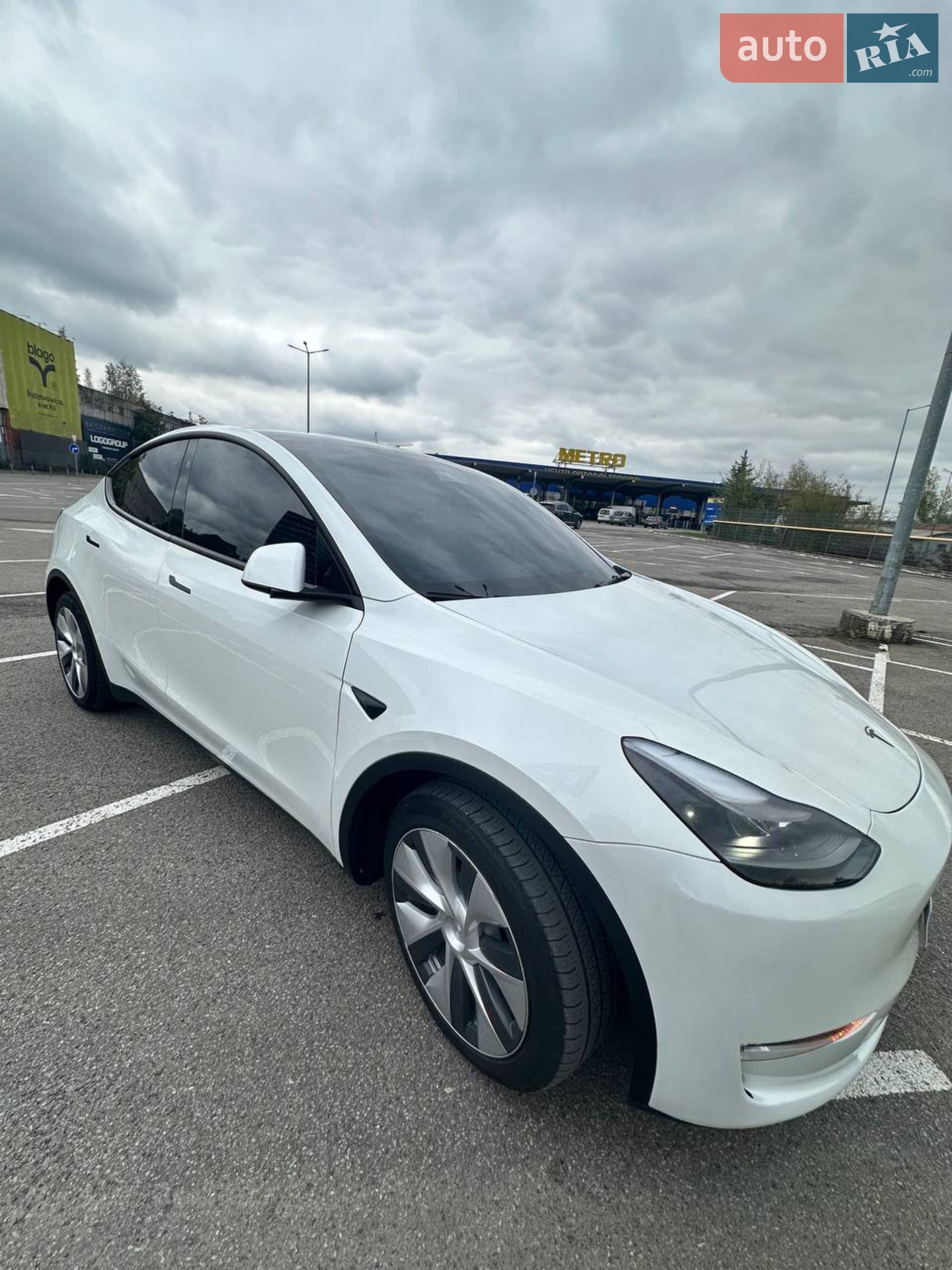 2024 Tesla Model Y - мініатюра 4