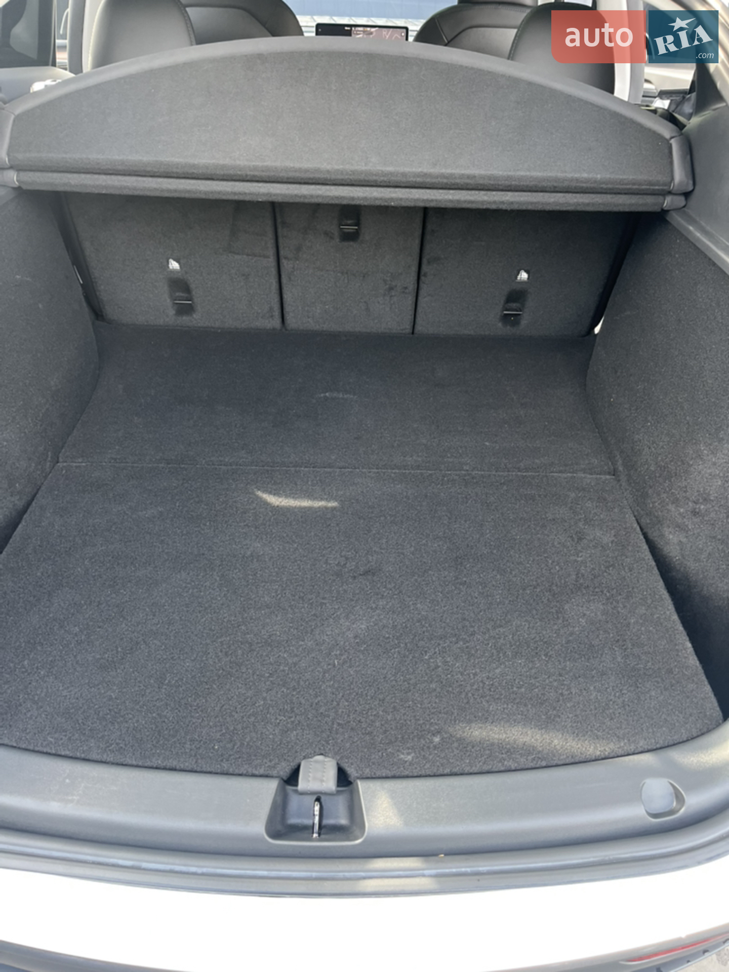 2024 Tesla Model Y - мініатюра 18