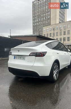 Внедорожник / Кроссовер Tesla Model Y 2021 в 