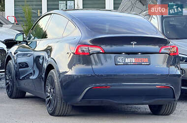 Позашляховик / Кросовер Tesla Model Y 2024 в 
