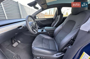 Внедорожник / Кроссовер Tesla Model Y 2023 в 