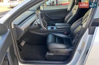 Позашляховик / Кросовер Tesla Model Y 2022 в 