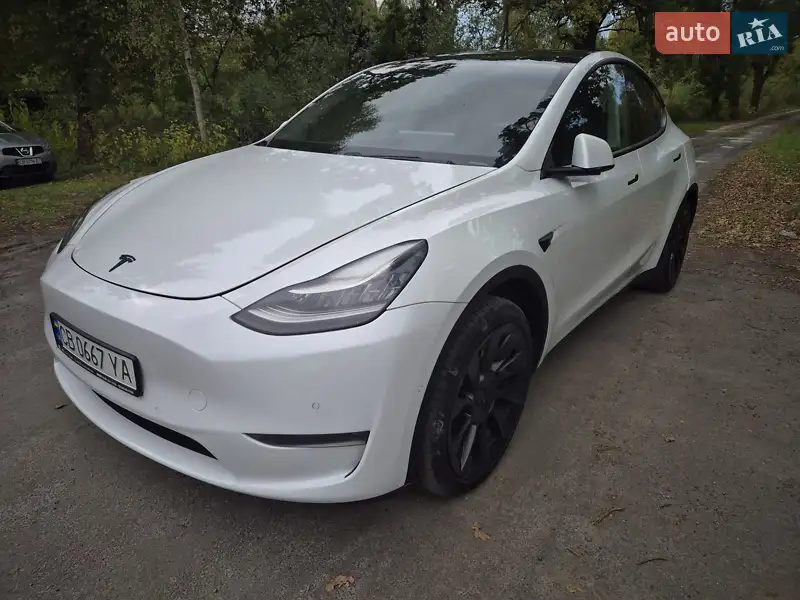 Tesla Model Y