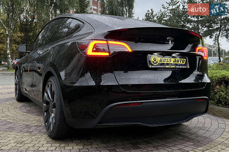 Позашляховик / Кросовер Tesla Model Y 2024 в Львові