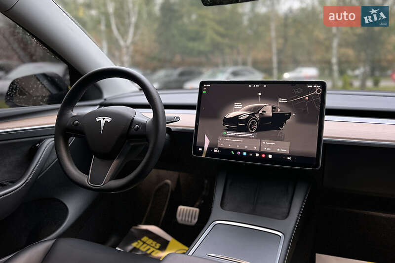 Позашляховик / Кросовер Tesla Model Y 2024 в Львові
