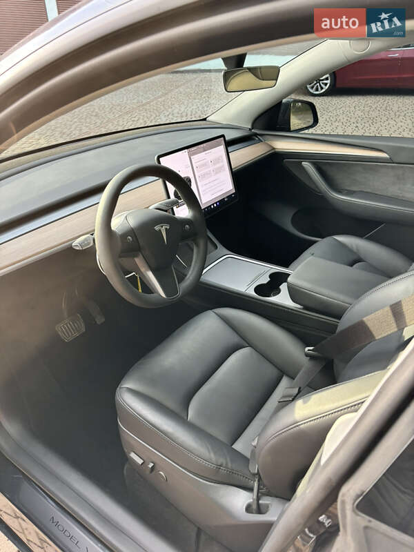 Внедорожник / Кроссовер Tesla Model Y 2023 в Долине