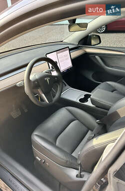 Позашляховик / Кросовер Tesla Model Y 2023 в 