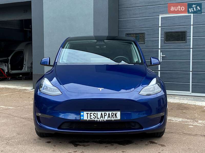 Внедорожник / Кроссовер Tesla Model Y 2022 в Киеве