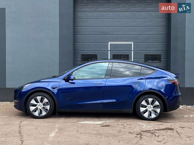 Внедорожник / Кроссовер Tesla Model Y 2022 в Киеве