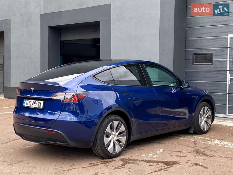 Внедорожник / Кроссовер Tesla Model Y 2022 в Киеве