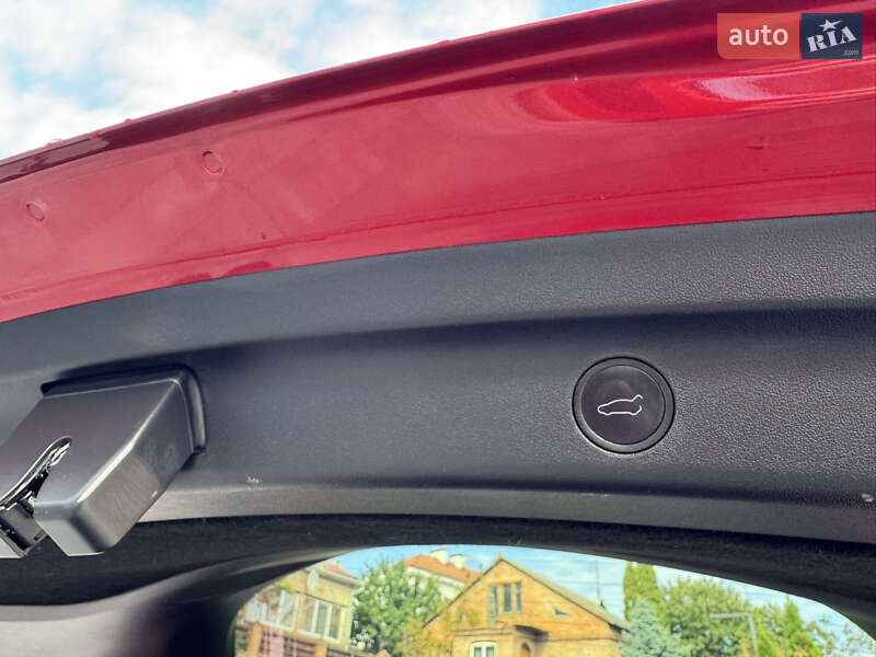 Позашляховик / Кросовер Tesla Model Y 2023 в Луцьку