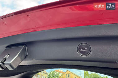 Позашляховик / Кросовер Tesla Model Y 2023 в 