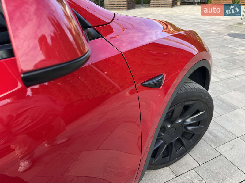 Позашляховик / Кросовер Tesla Model Y 2023 в Луцьку