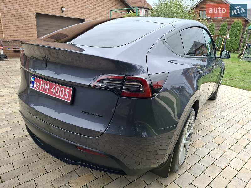 Позашляховик / Кросовер Tesla Model Y 2023 в Києві