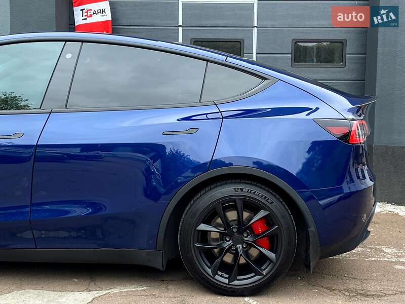 Позашляховик / Кросовер Tesla Model Y 2021 в Києві