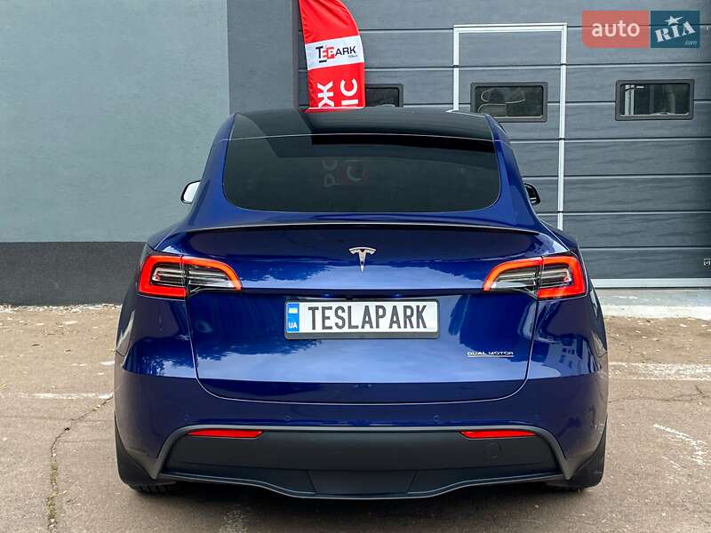 Позашляховик / Кросовер Tesla Model Y 2021 в Києві