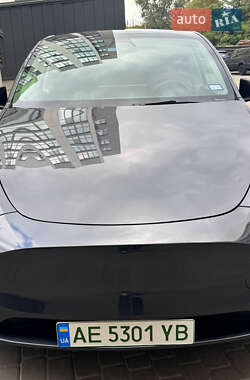 Внедорожник / Кроссовер Tesla Model Y 2024 в 