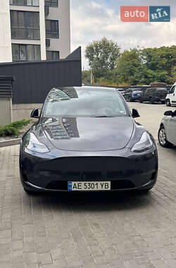 Внедорожник / Кроссовер Tesla Model Y 2024 в 