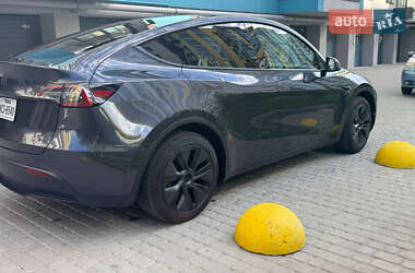 Внедорожник / Кроссовер Tesla Model Y 2024 в 