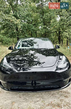 Внедорожник / Кроссовер Tesla Model Y 2024 в 
