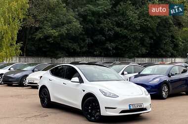 Позашляховик / Кросовер Tesla Model Y 2023 в 