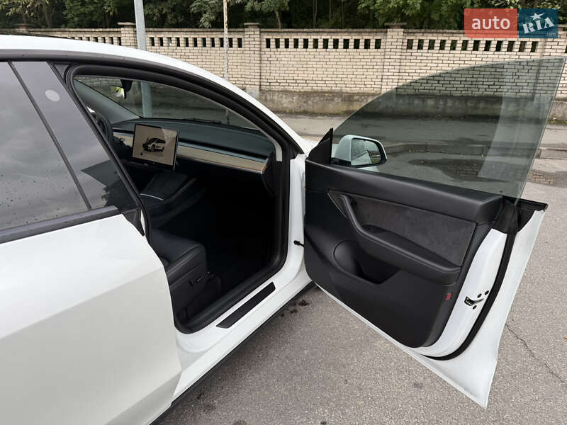 Позашляховик / Кросовер Tesla Model Y 2022 в Вінниці фото 17 Позашляховик / Кросовер Tesla Model Y 2022 в Вінниці