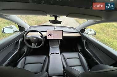 Внедорожник / Кроссовер Tesla Model Y 2021 в Киеве