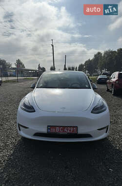 Позашляховик / Кросовер Tesla Model Y 2023 в 