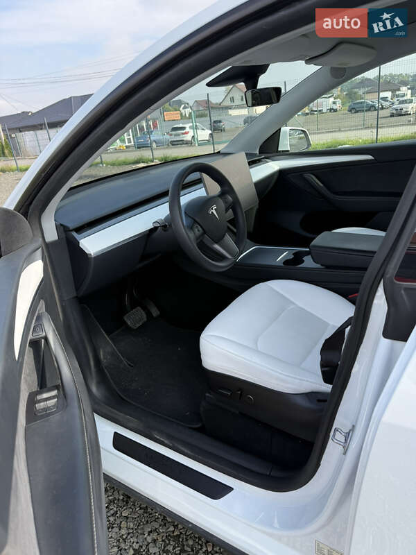 Позашляховик / Кросовер Tesla Model Y 2023 в Луцьку