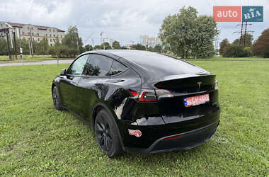 Внедорожник / Кроссовер Tesla Model Y 2024 в 