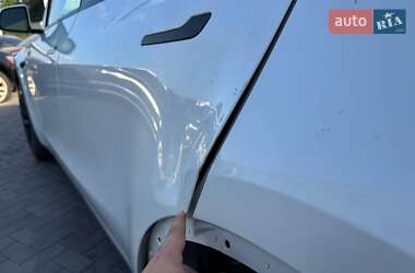 Позашляховик / Кросовер Tesla Model Y 2020 в 