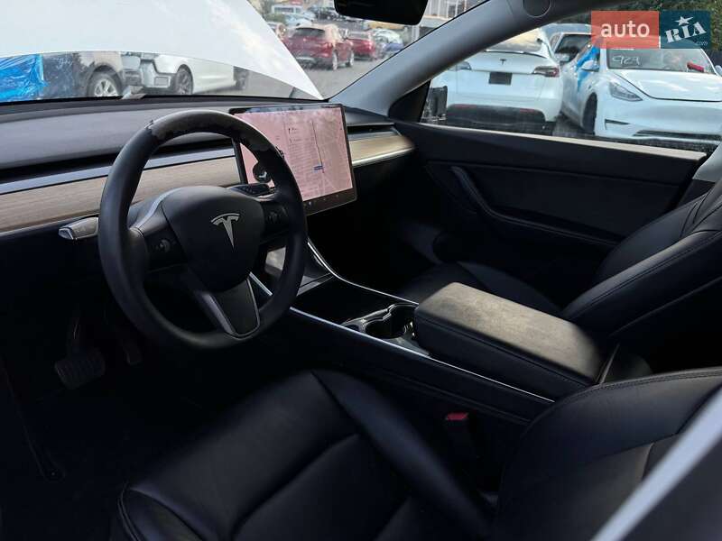 Позашляховик / Кросовер Tesla Model Y 2020 в Луцьку