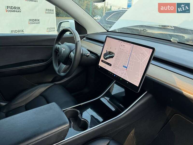 Позашляховик / Кросовер Tesla Model Y 2020 в Луцьку