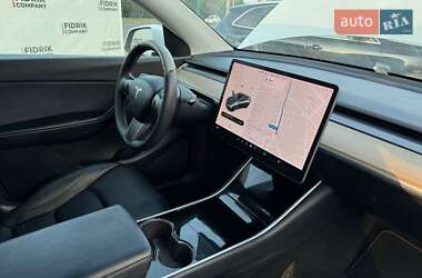 Позашляховик / Кросовер Tesla Model Y 2020 в 