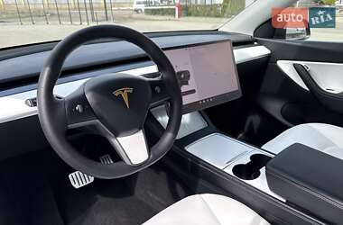 Внедорожник / Кроссовер Tesla Model Y 2022 в 