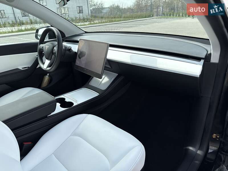 Внедорожник / Кроссовер Tesla Model Y 2022 в Луцке