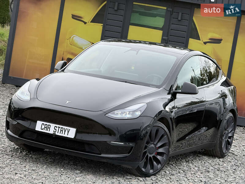 Позашляховик / Кросовер Tesla Model Y 2021 в Стрию