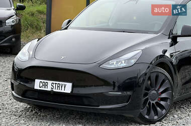 Позашляховик / Кросовер Tesla Model Y 2021 в 