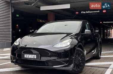 Внедорожник / Кроссовер Tesla Model Y 2023 в 
