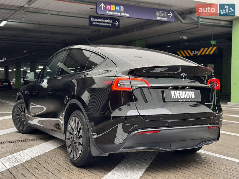 Внедорожник / Кроссовер Tesla Model Y 2023 в Киеве