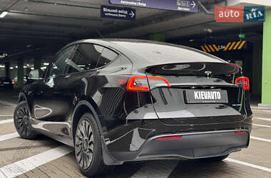 Внедорожник / Кроссовер Tesla Model Y 2023 в 