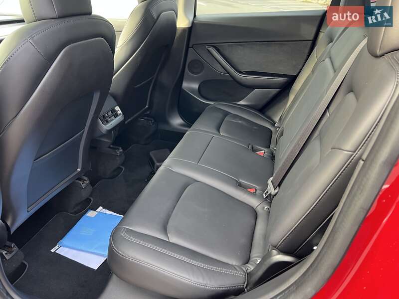 Внедорожник / Кроссовер Tesla Model Y 2020 в Киеве