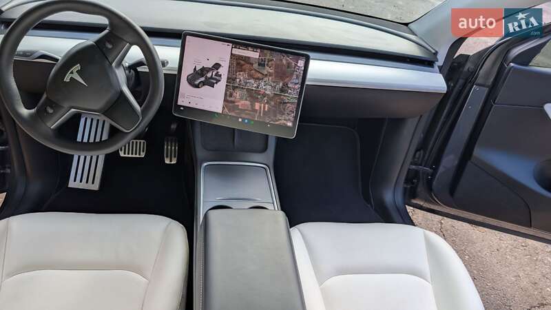 Внедорожник / Кроссовер Tesla Model Y 2021 в Ровно